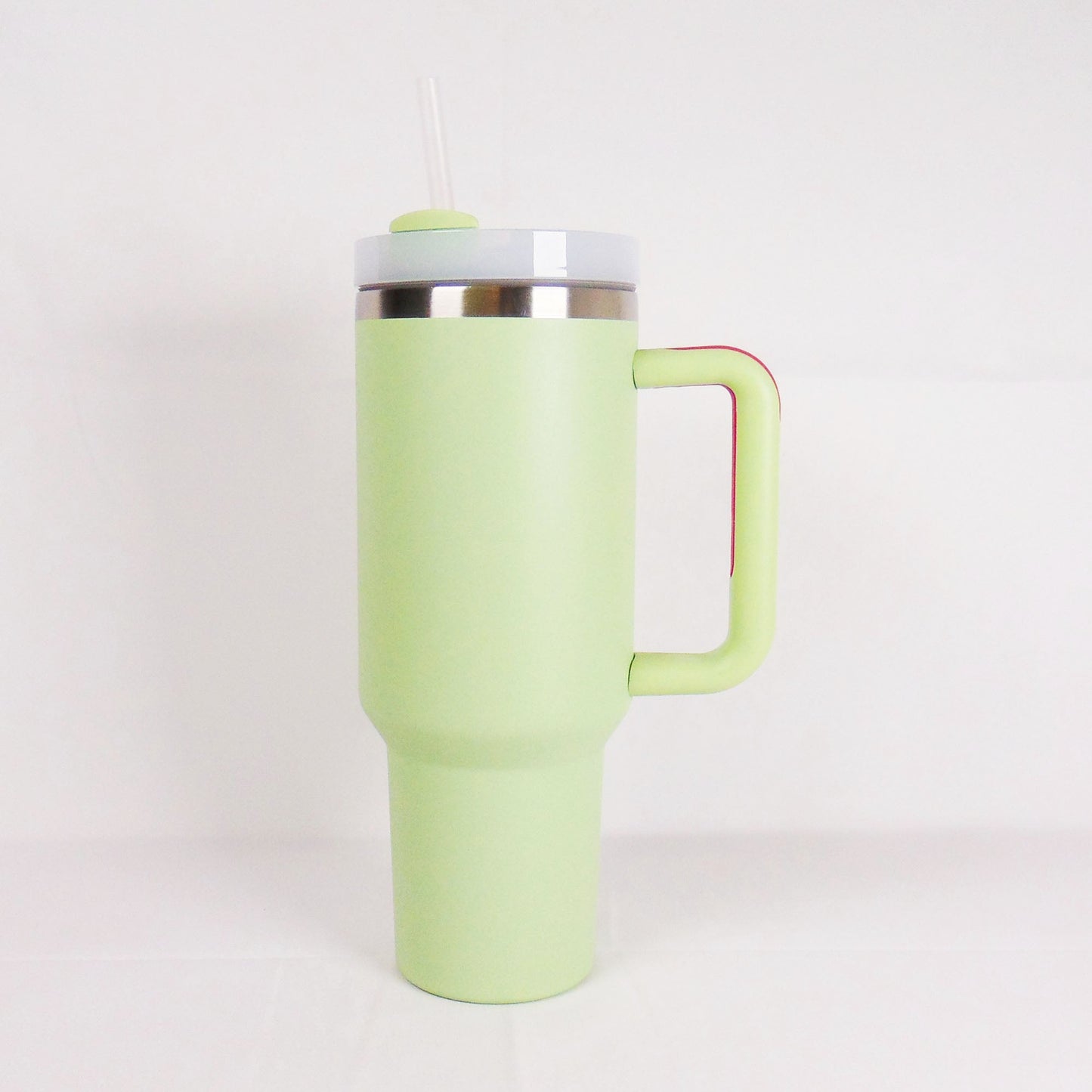 Becher mit Griff und Strohhalm / 1200 ml. - bobbybottle.com